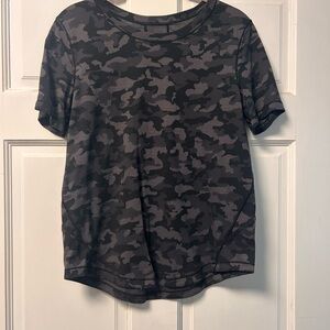 Lululemon Black and Gray Camouflage T-Shirt